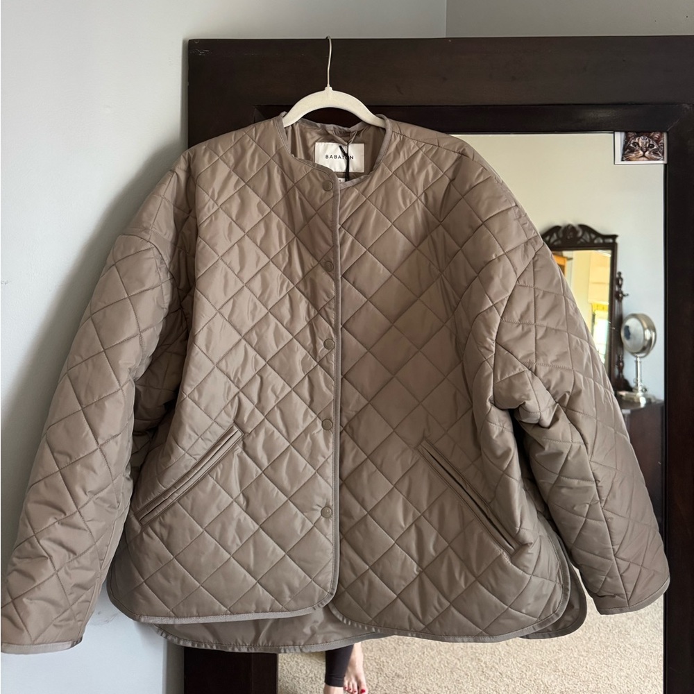 NWT Aritzia Puffer Geo Jacket